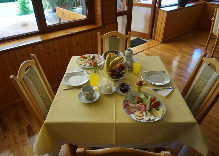 Hotel Margarita Warna