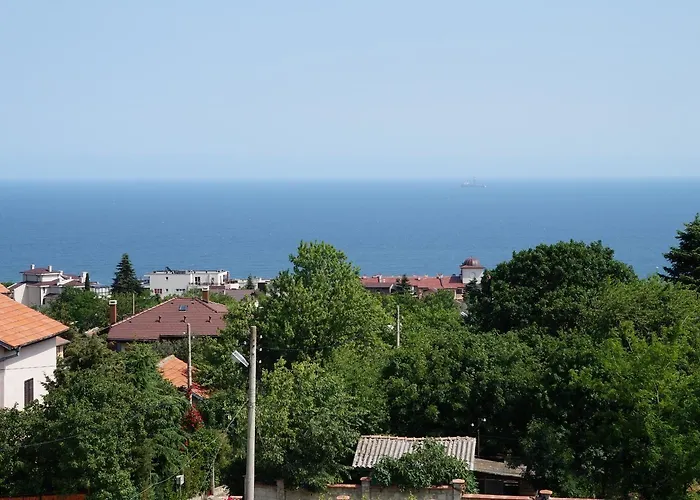 Margarita Hotel Warna