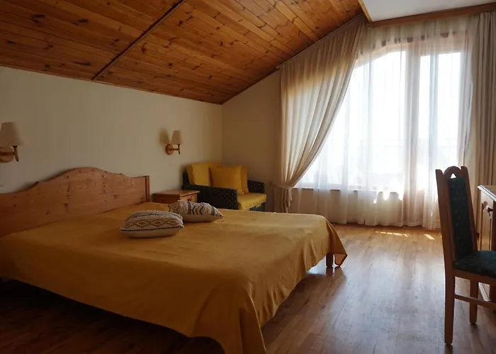 Margarita Hotel Warna